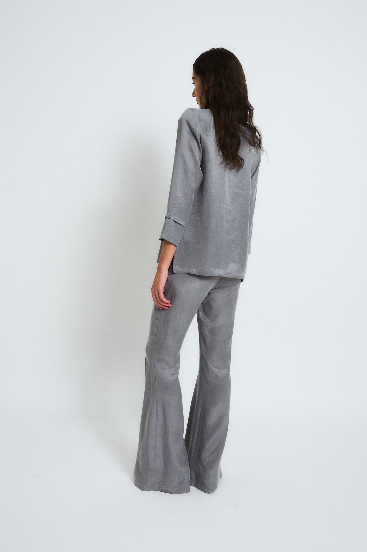 TOTAL LOOK ICON CUPRO PLOMO