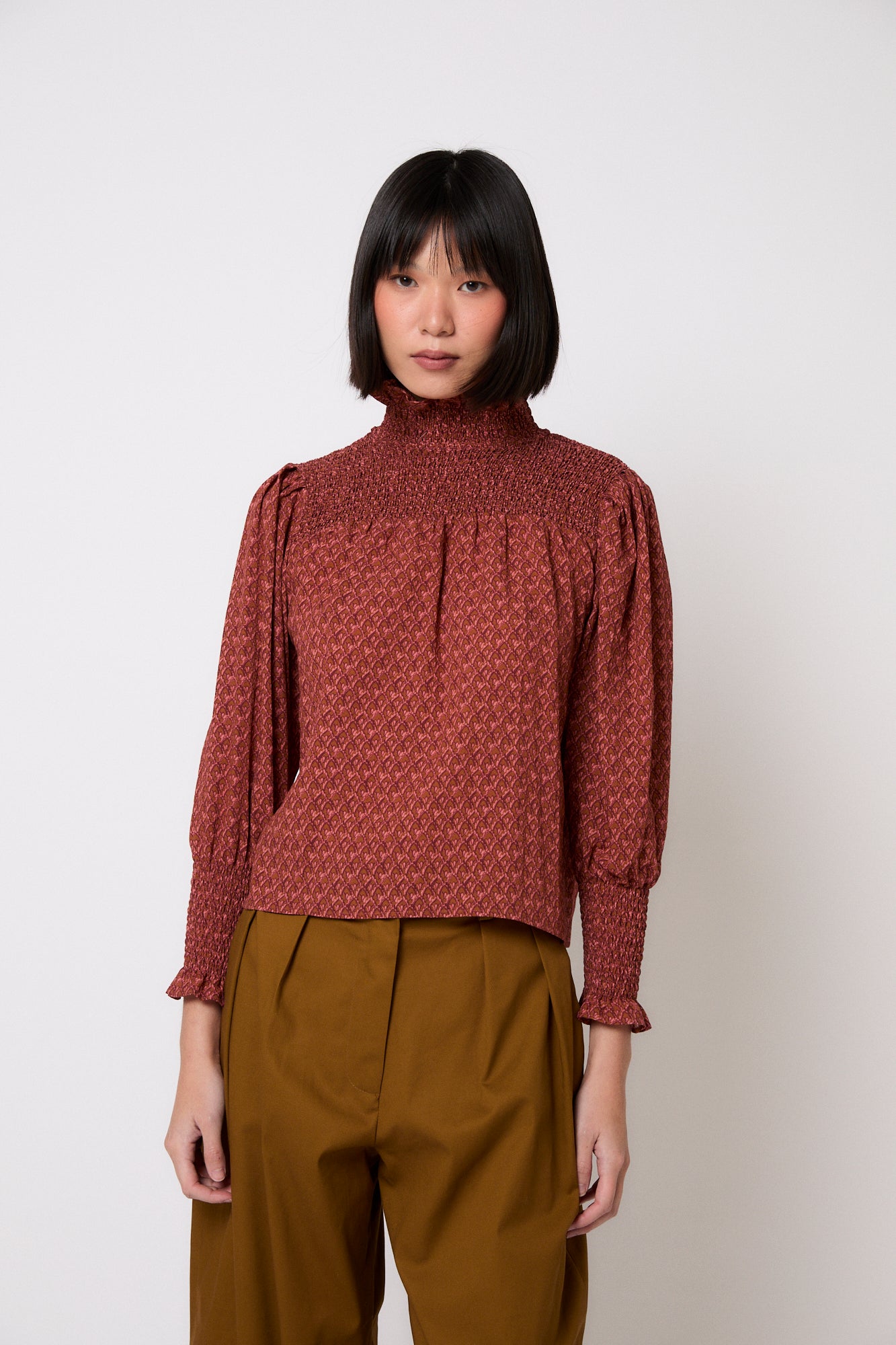 BLUSA NIDO TAPIR OCRE