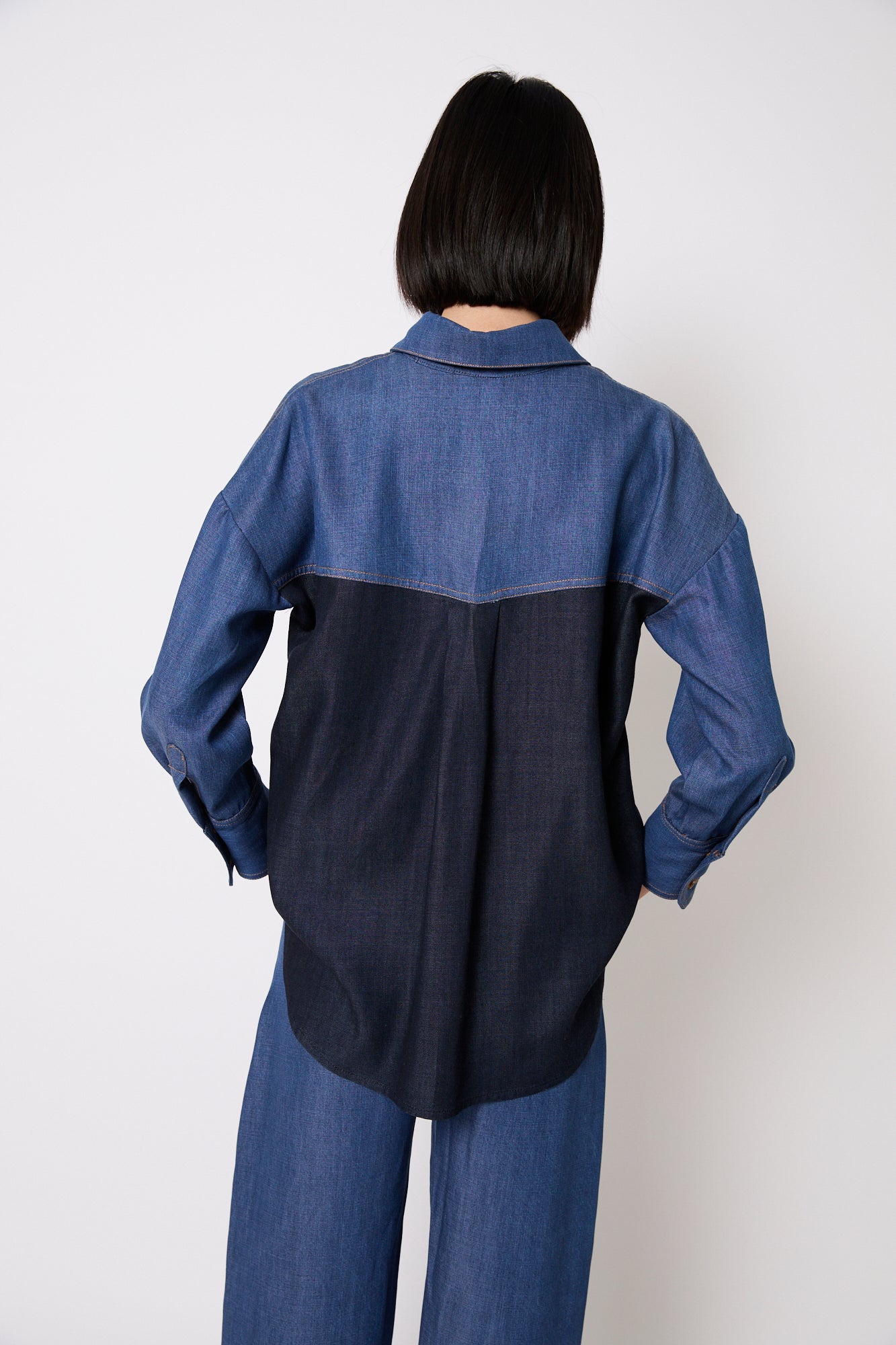 TOTAL LOOK TEJAS TENCEL AZUL