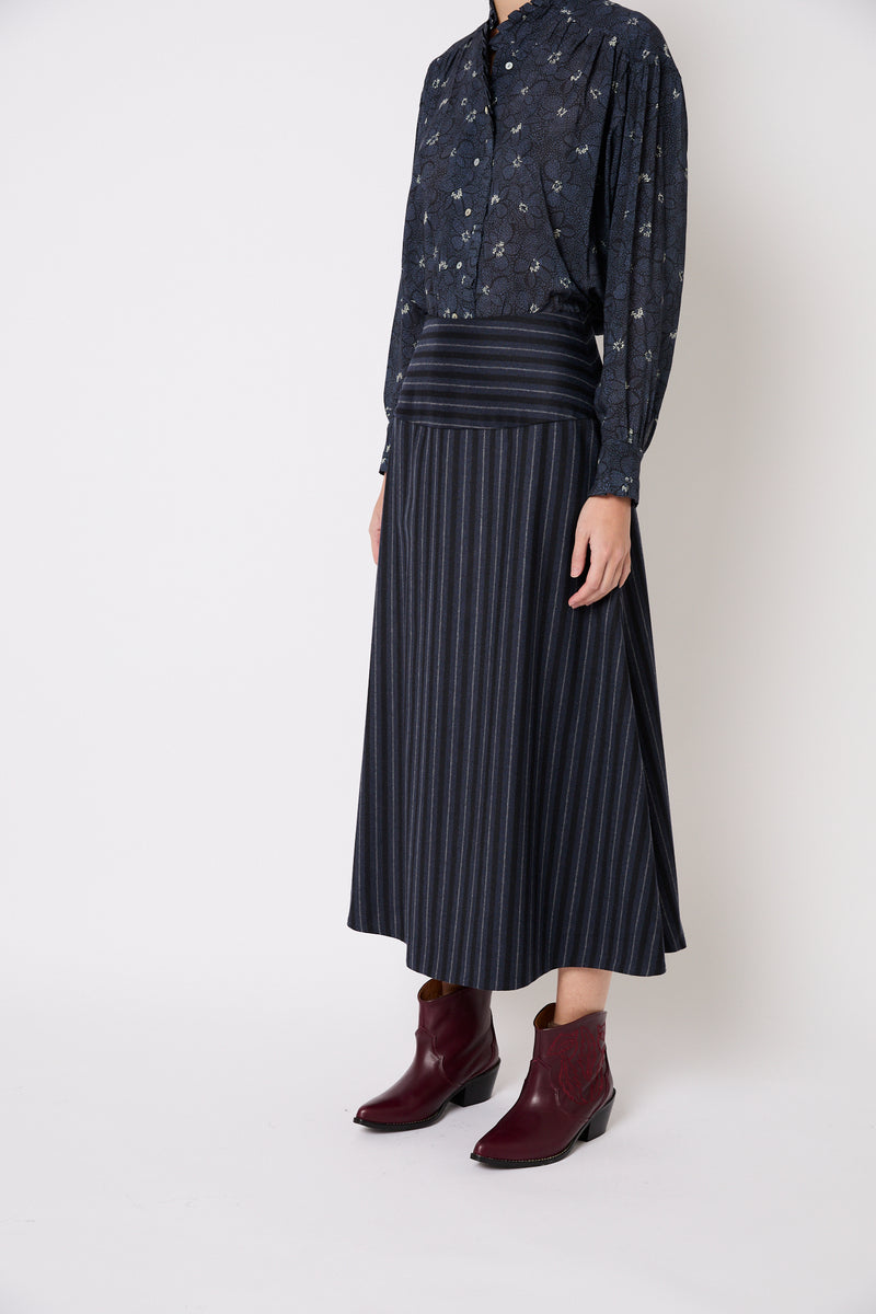 DIAGONAL NAVY STRIPED SKIRT