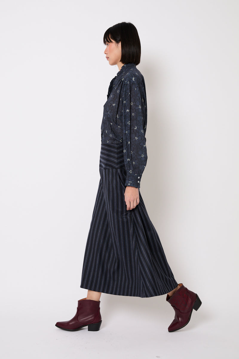 DIAGONAL NAVY STRIPED SKIRT
