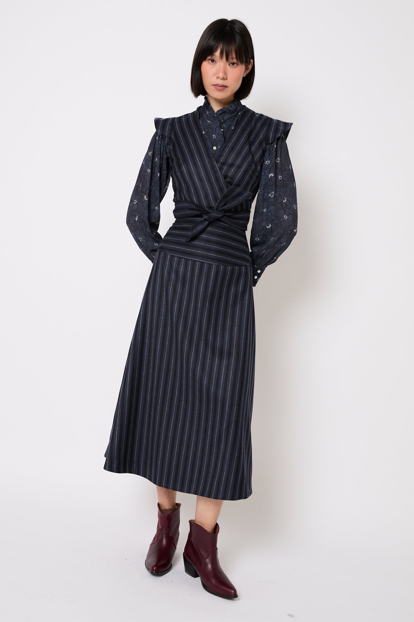 TOTAL LOOK DIAGONAL RAYAS MARINO