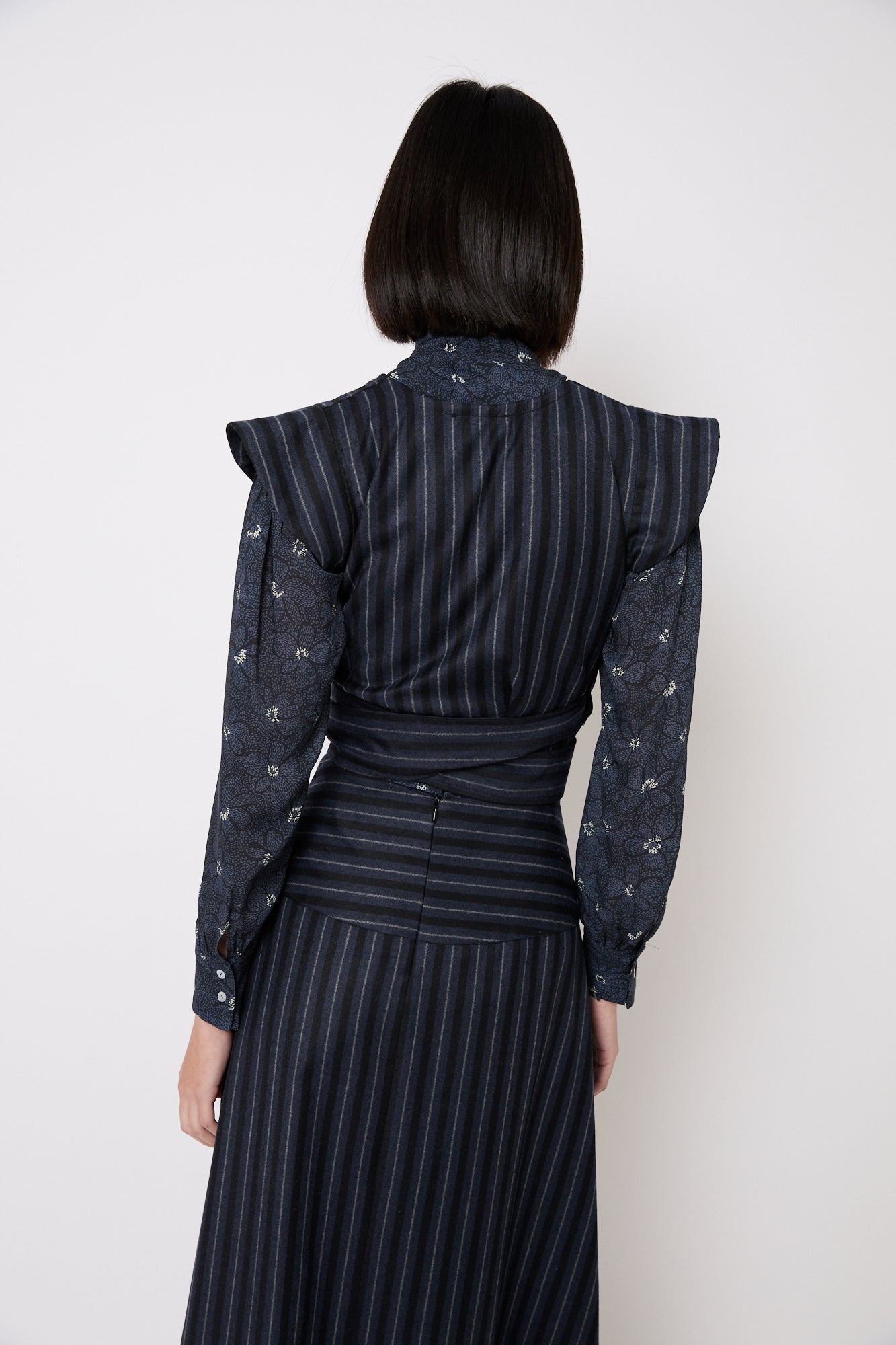 TOTAL LOOK DIAGONAL RAYAS MARINO