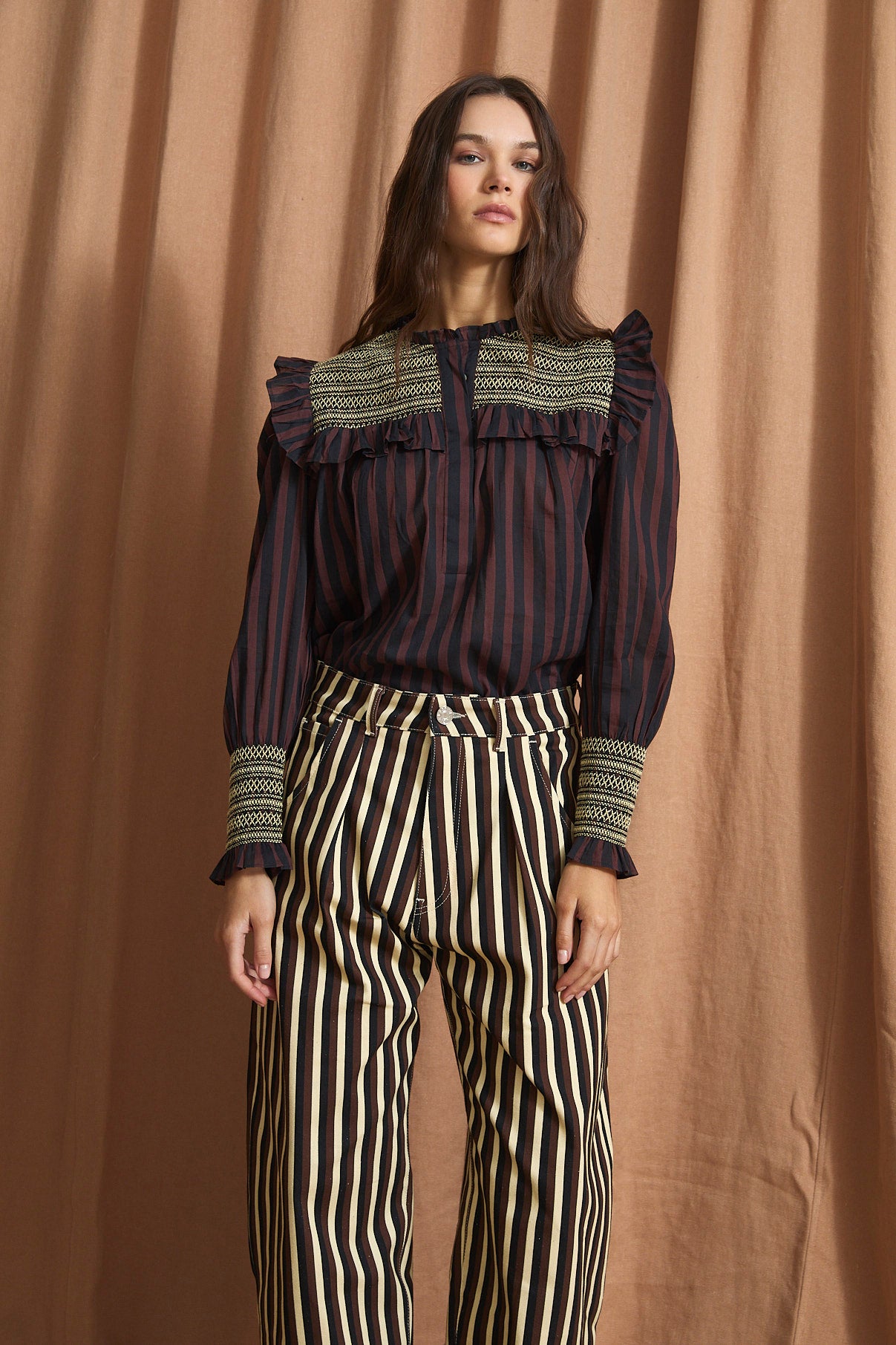 BLUSA CONCHITA LINEAS CHOCOLATE