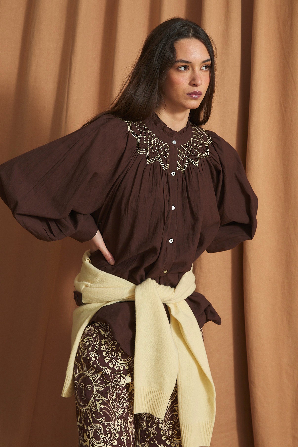 TULIP TWILL BROWN BLOUSE