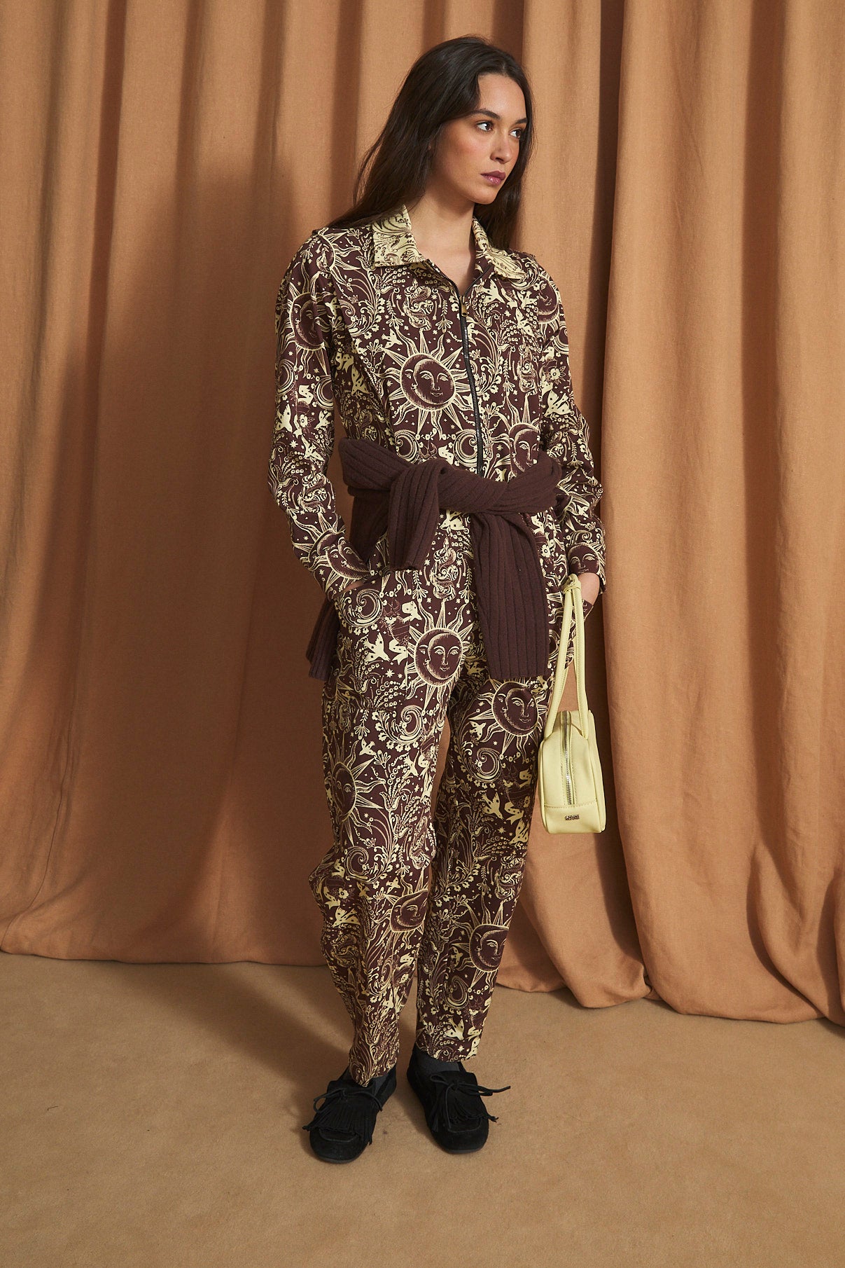 MONO DANIELA SOLES MARRON