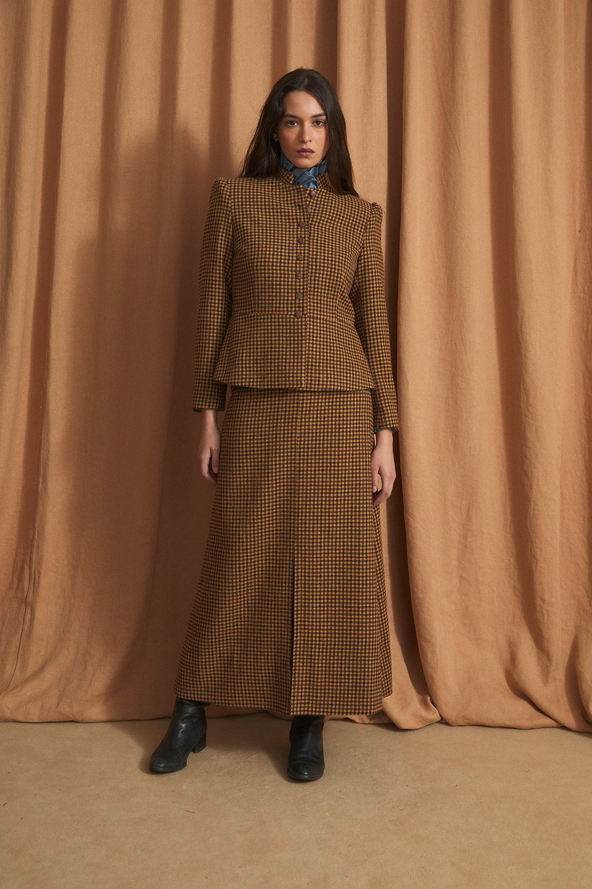TOTAL LOOK HARVARD HARRIS CAMEL