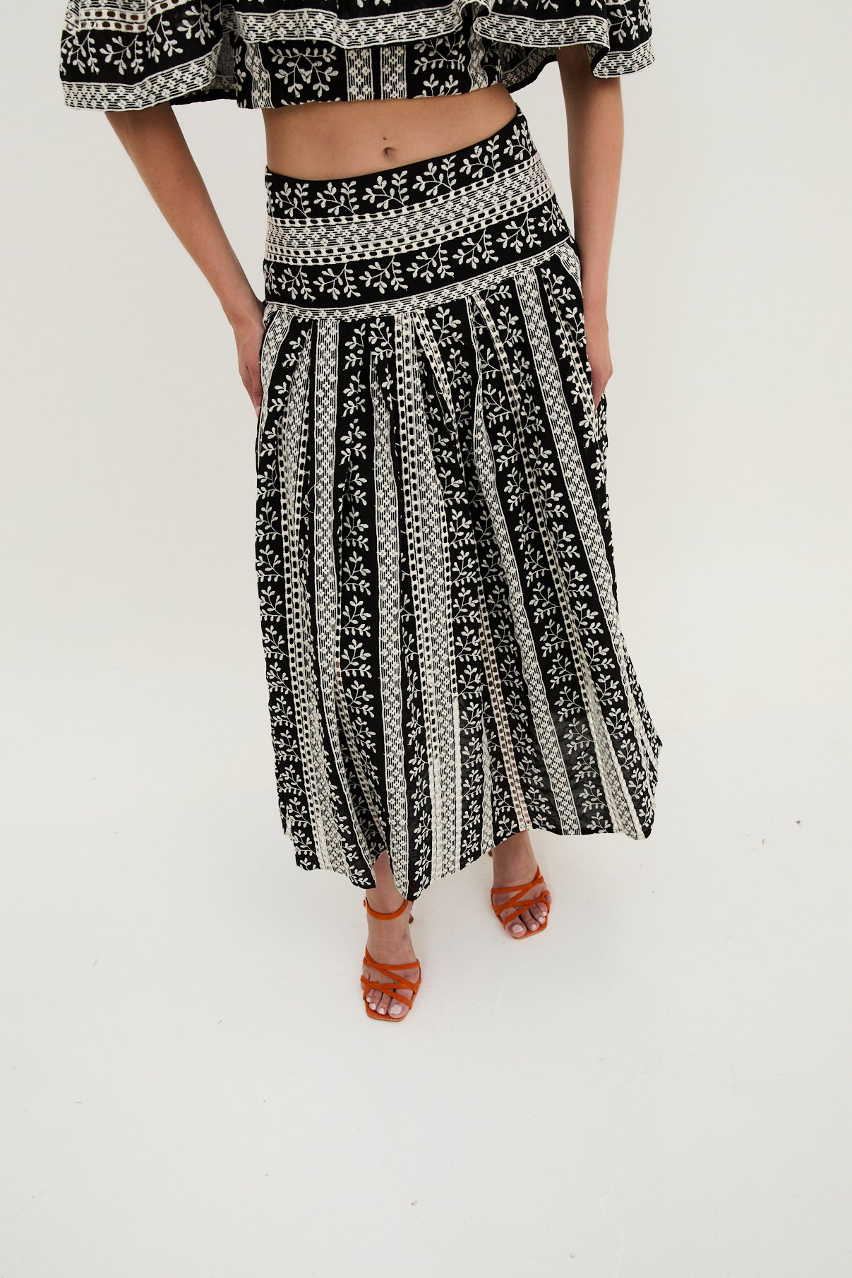 FALDA CARMEN CENEFAS NEGRO