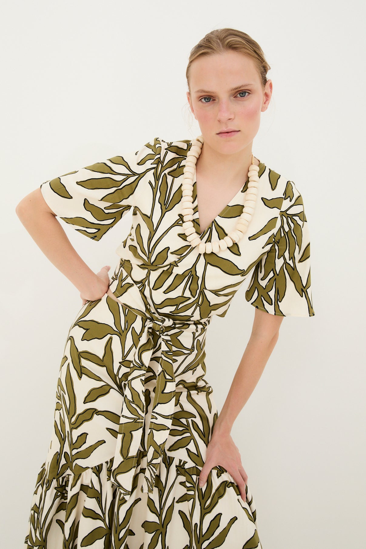 BLUSA ABANICO RAMAS VERDE