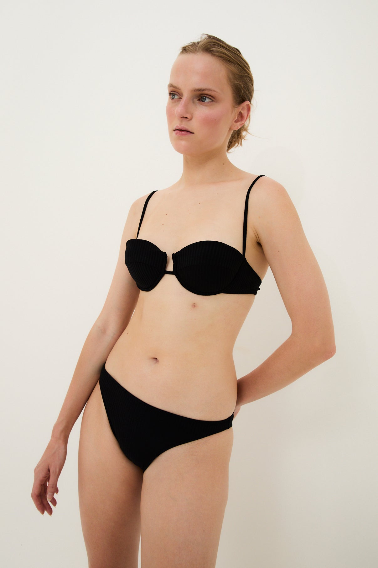BRAGUITA TROPEZ PIQUE NEGRO