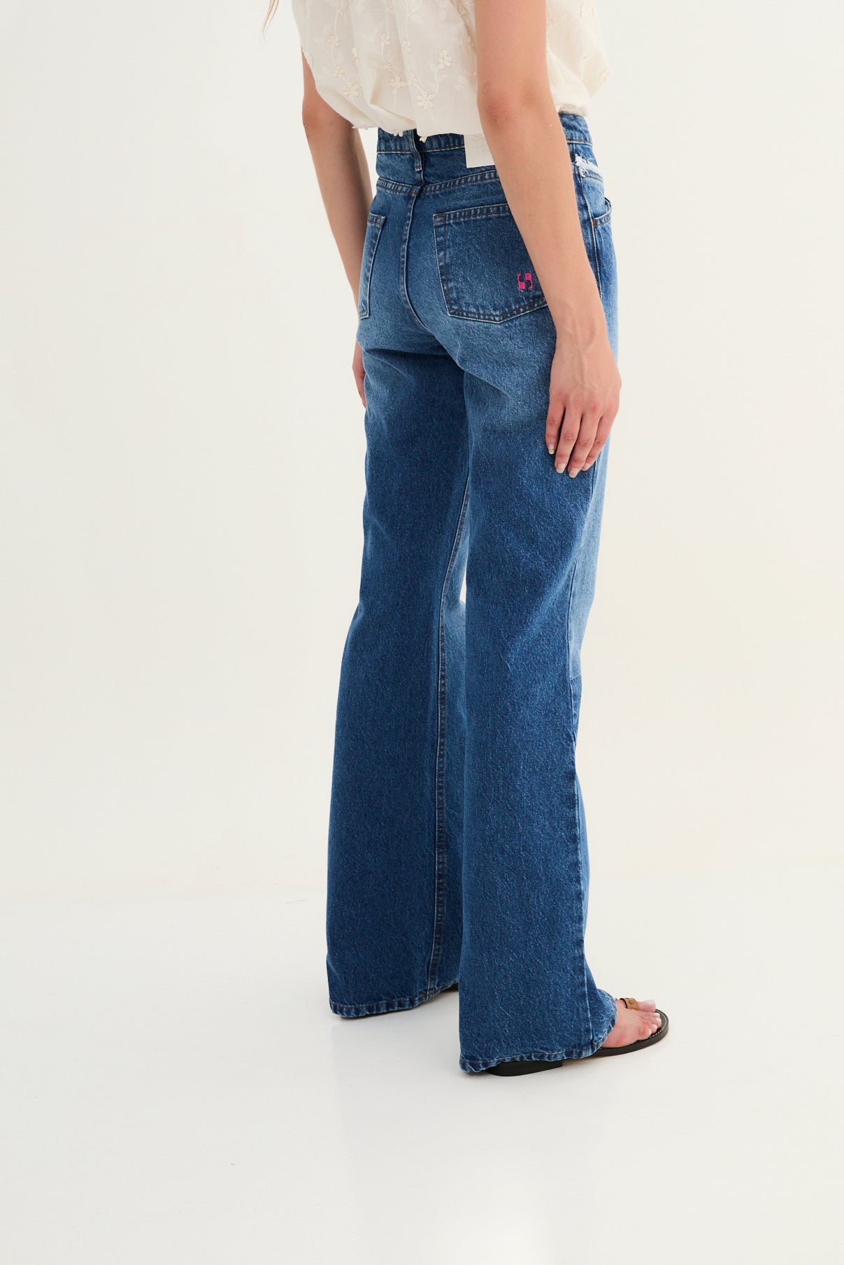 JEAN NEVADA EN SERGÉ BLEU