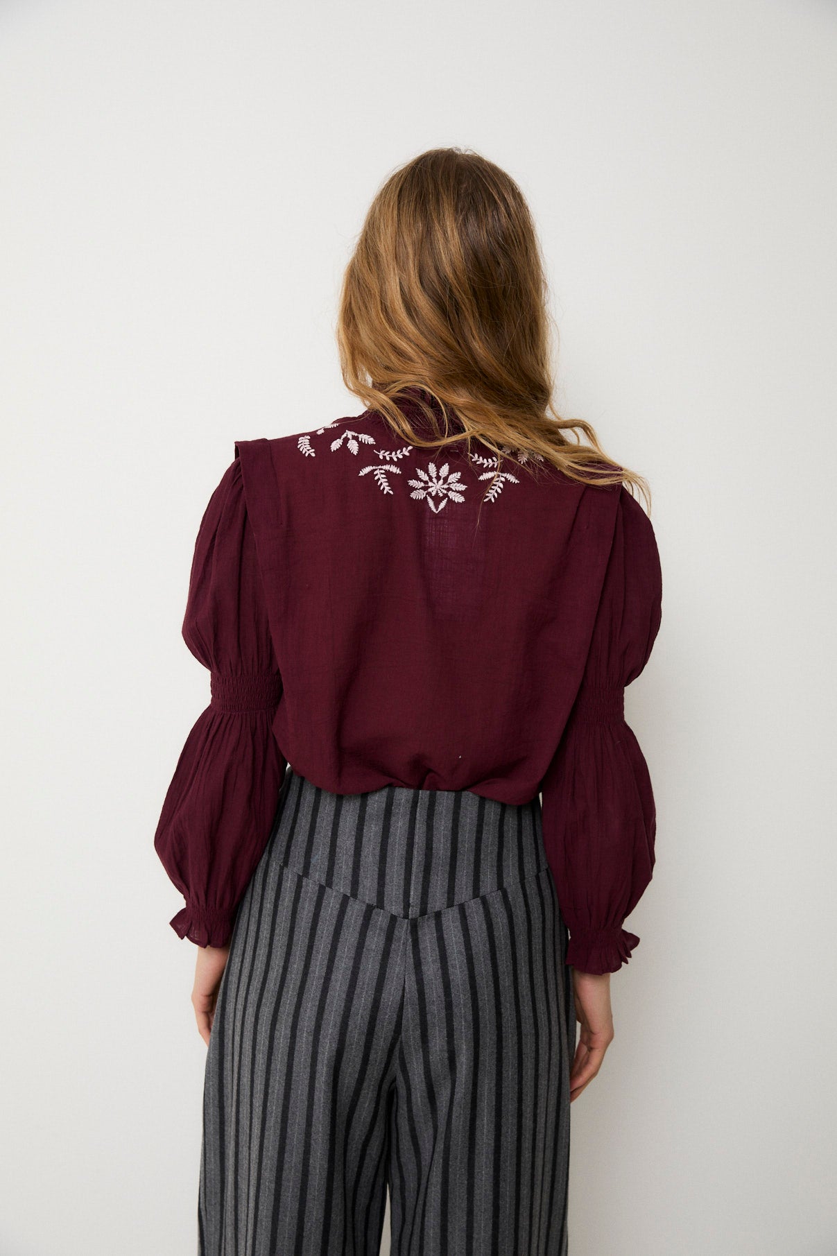 BLUSA LUPE EMBROIDERY BURGUNDY