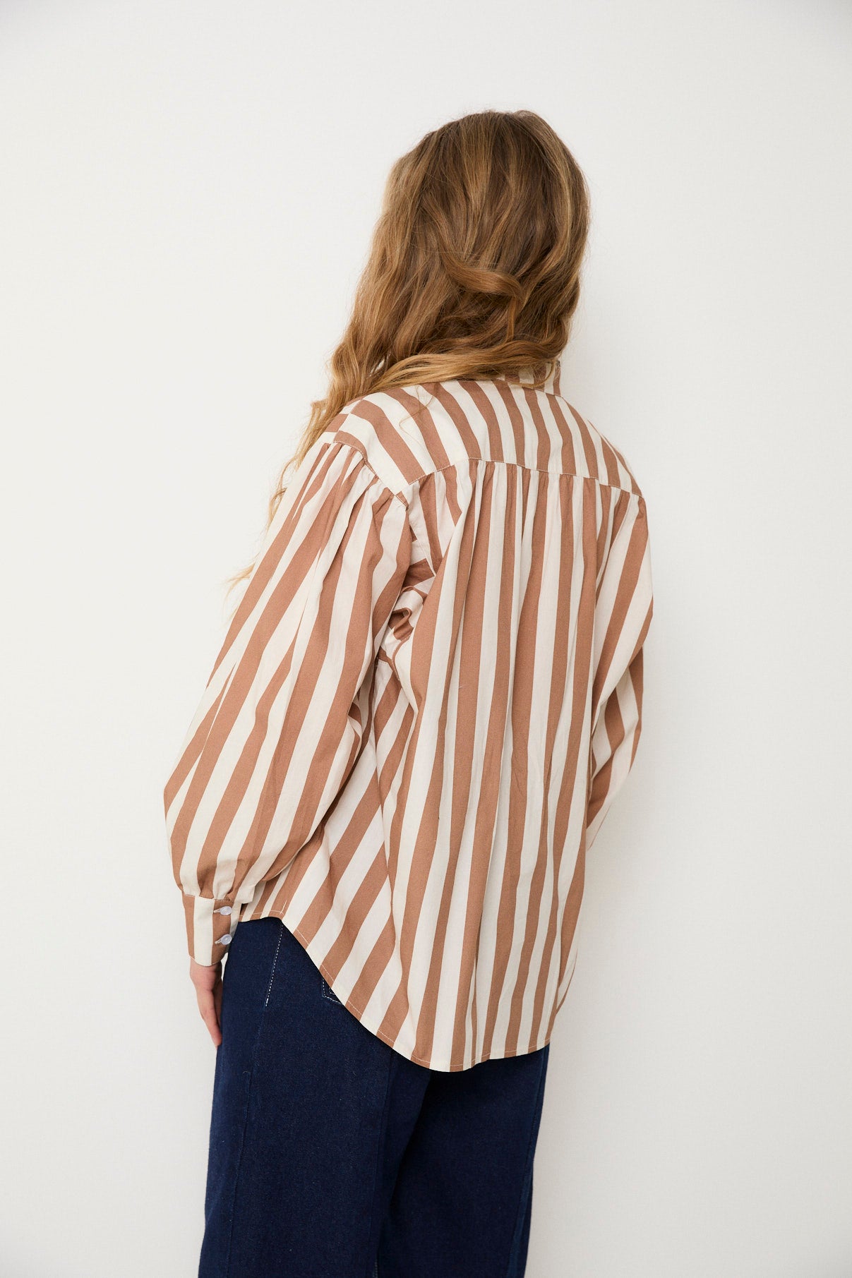 SOBRECAMISA TOKIO RAYA CAMEL