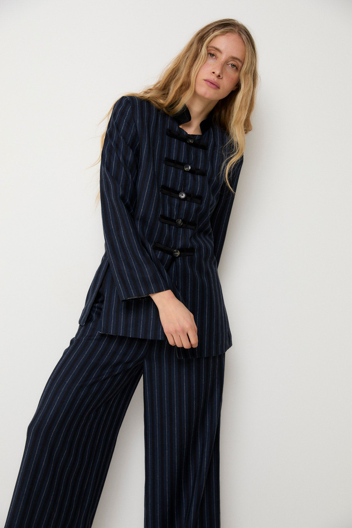 TOTAL LOOK CHINISKI RAYAS MARINO