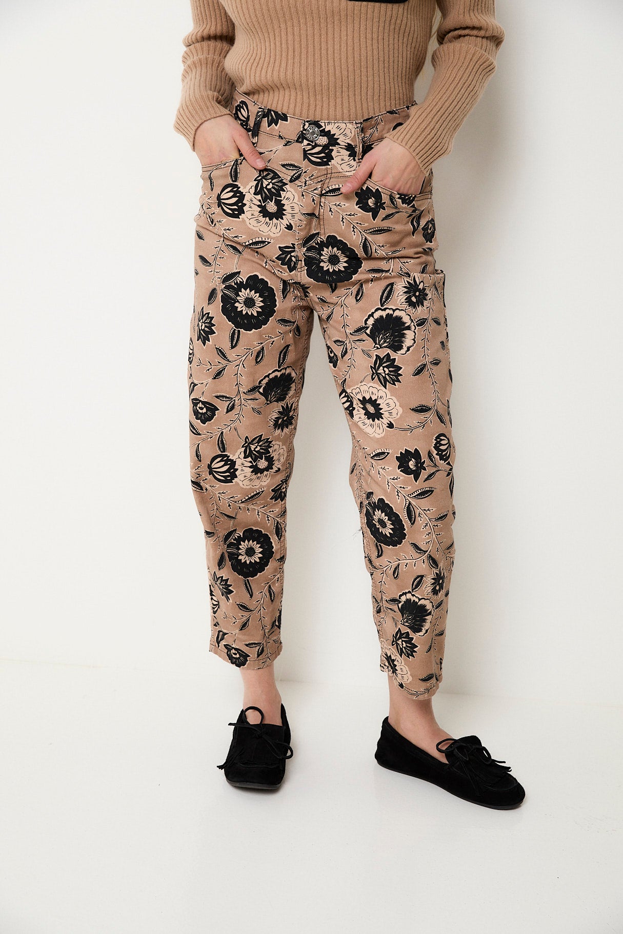 JEANS CORSE À FLEURS NOIRS