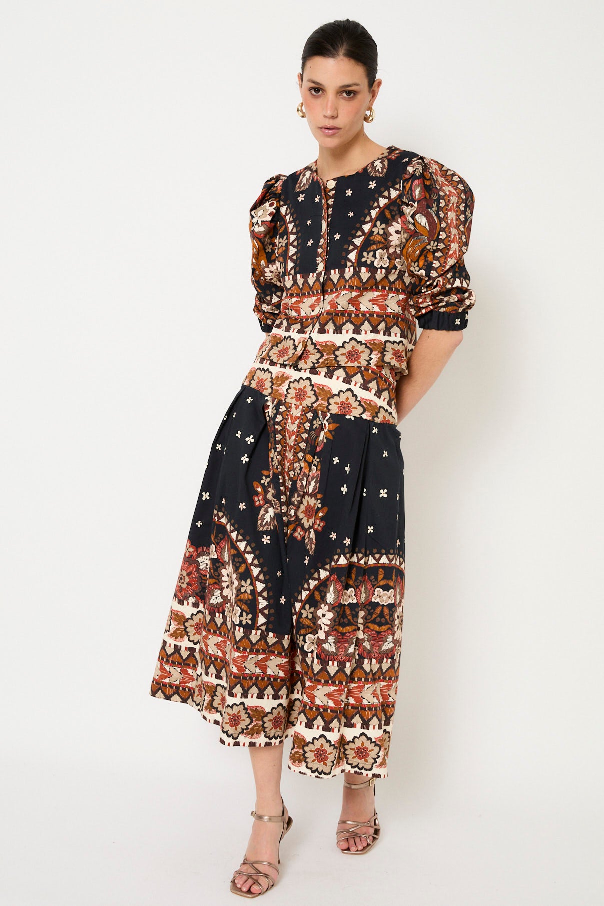 TOTAL LOOK FAROL CENEFA NEGRO