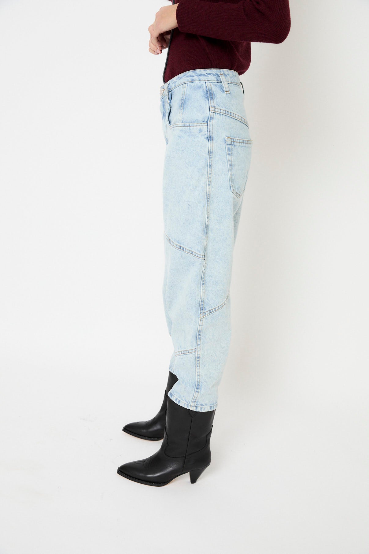 JEANS CORTES BLEACH AZUL