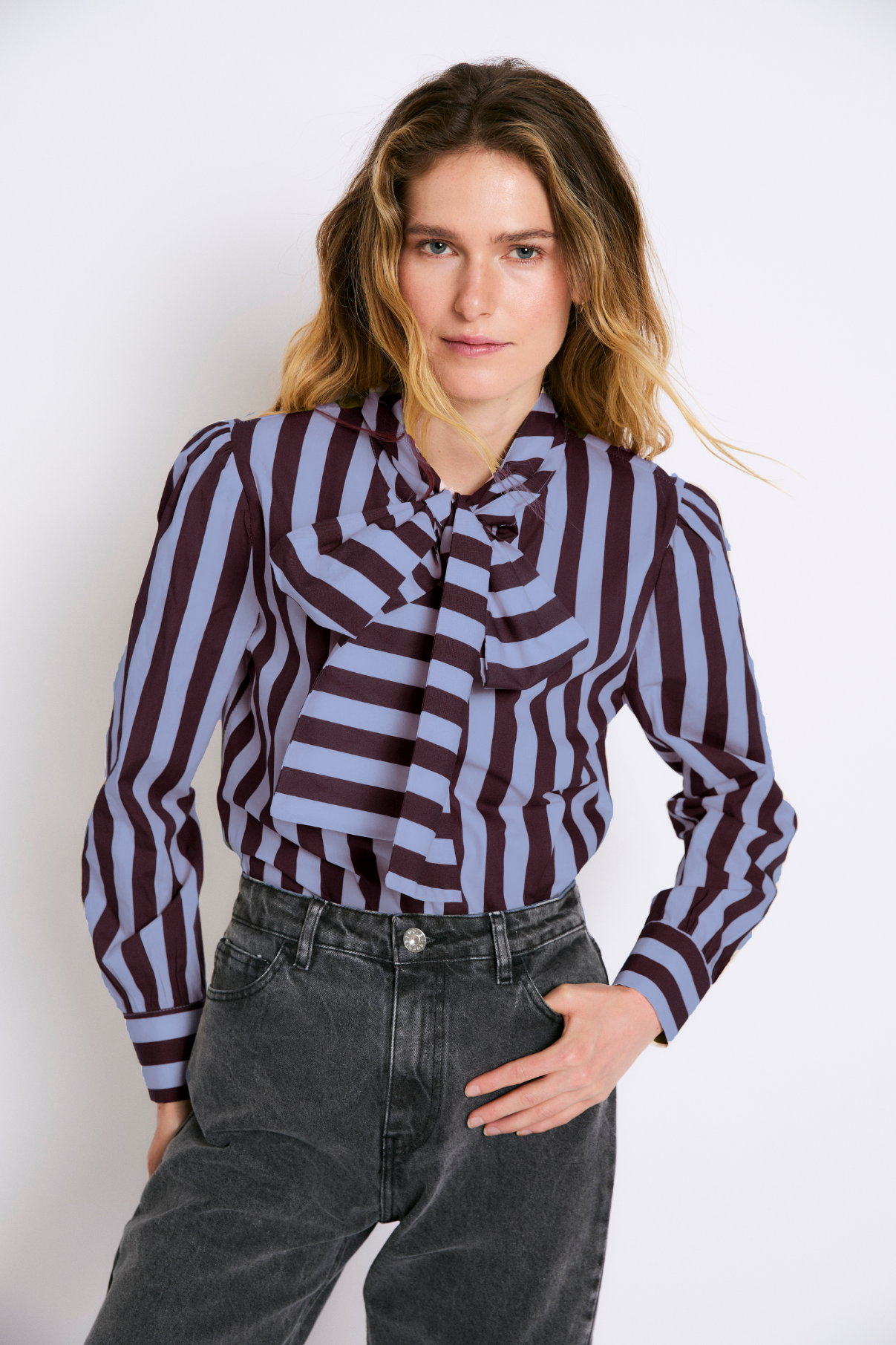 BLUSA LAZO RAYA BURGUNDY